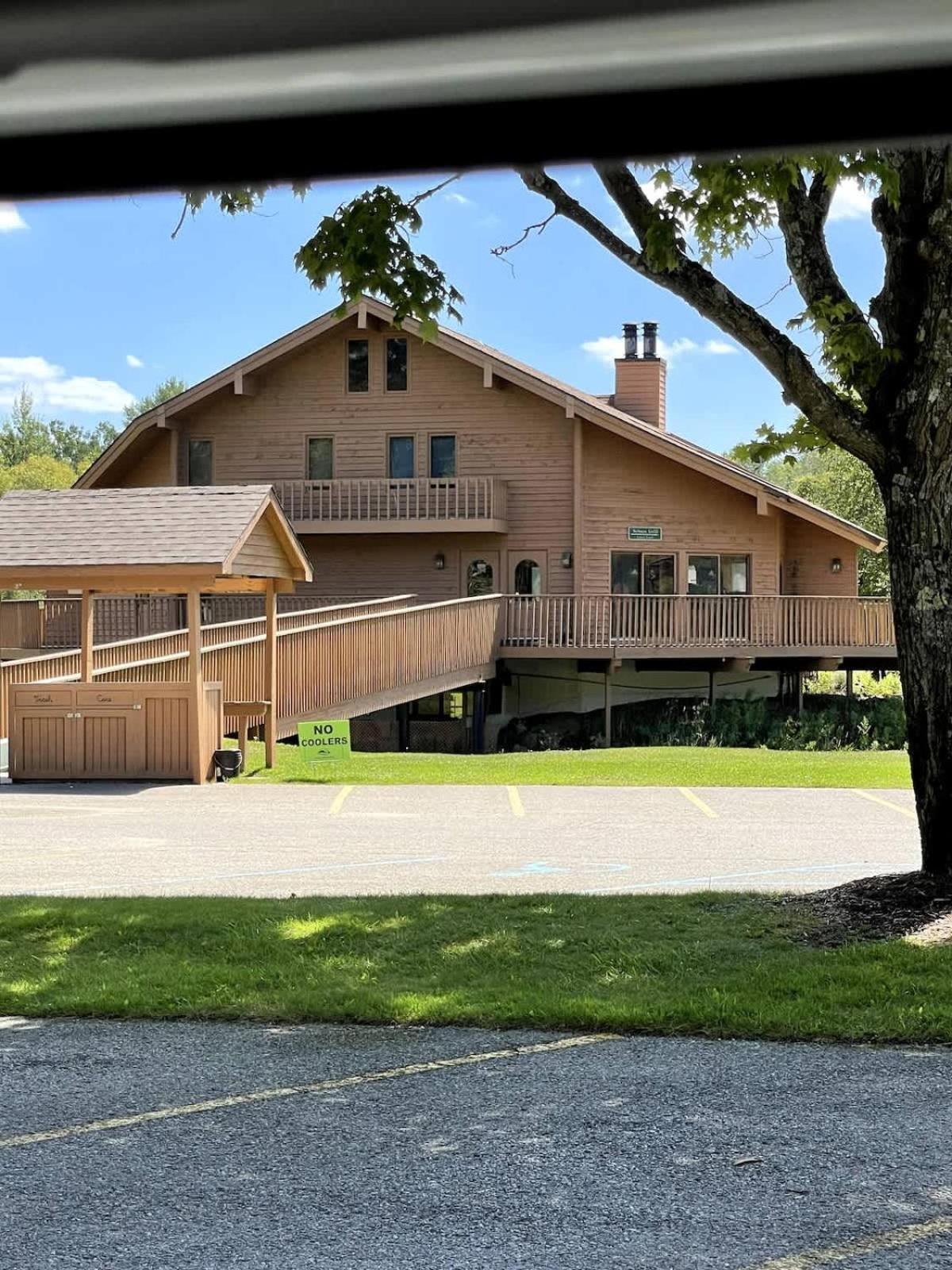 Top Floor Luxury, Sauna, Private Pool, Lake Bellaire Beach, 5 Beds, 4 Full Bath Bagian luar foto