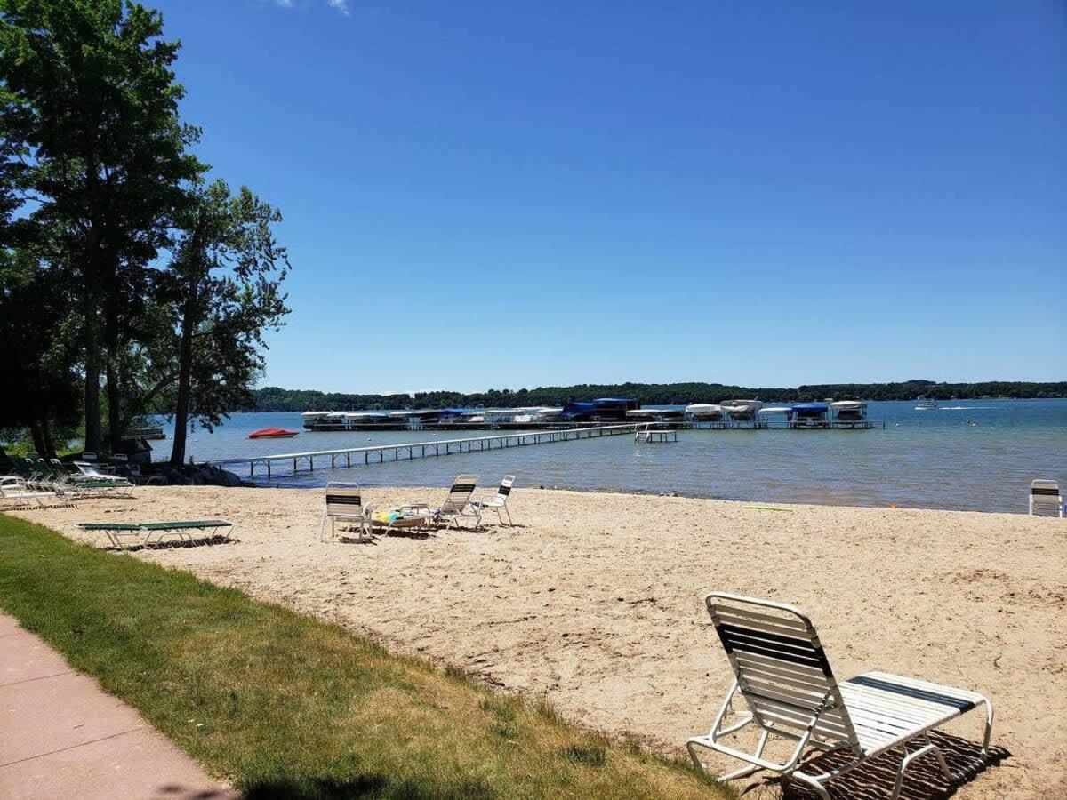 Top Floor Luxury, Sauna, Private Pool, Lake Bellaire Beach, 5 Beds, 4 Full Bath Bagian luar foto