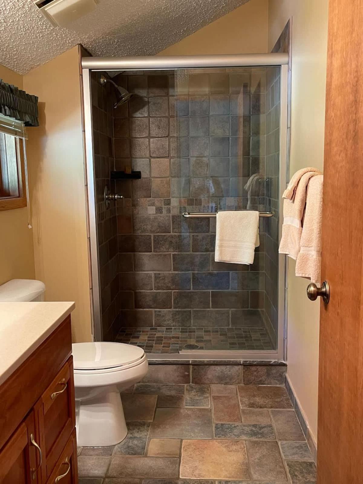 Top Floor Luxury, Sauna, Private Pool, Lake Bellaire Beach, 5 Beds, 4 Full Bath Bagian luar foto