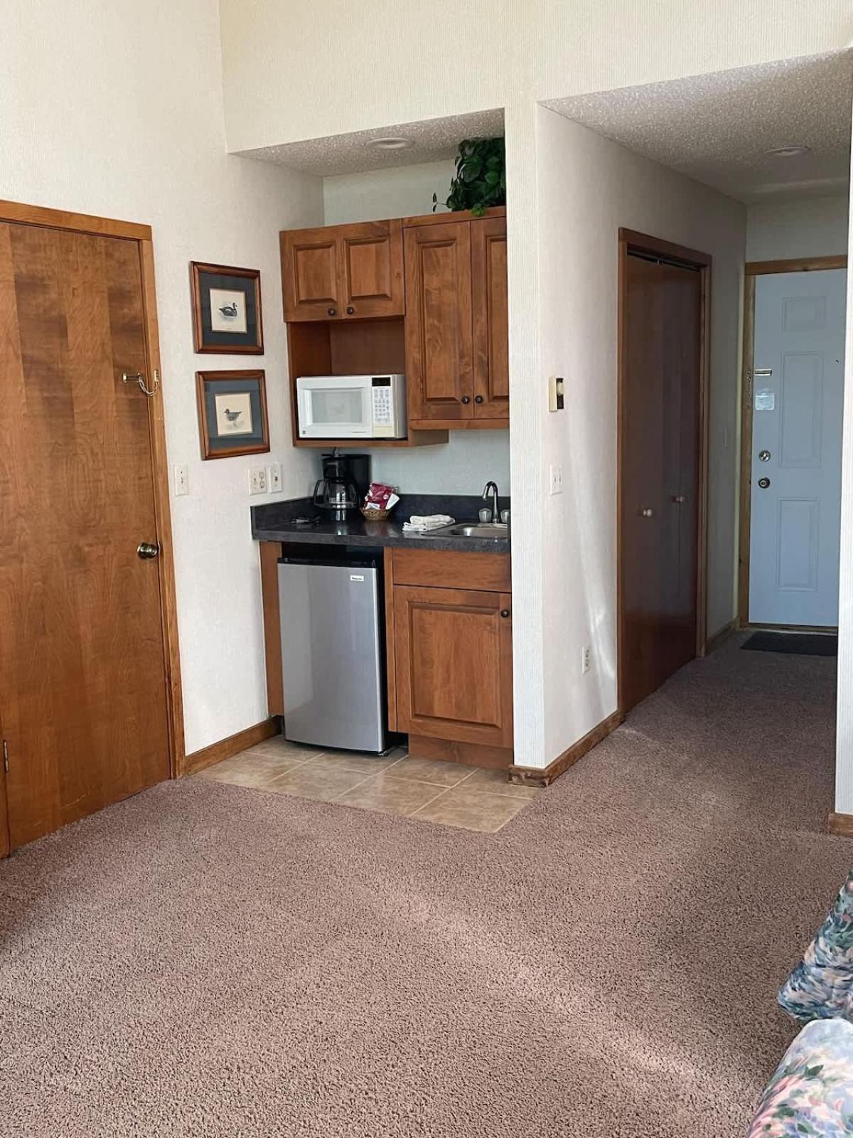 Top Floor Luxury, Sauna, Private Pool, Lake Bellaire Beach, 5 Beds, 4 Full Bath Bagian luar foto
