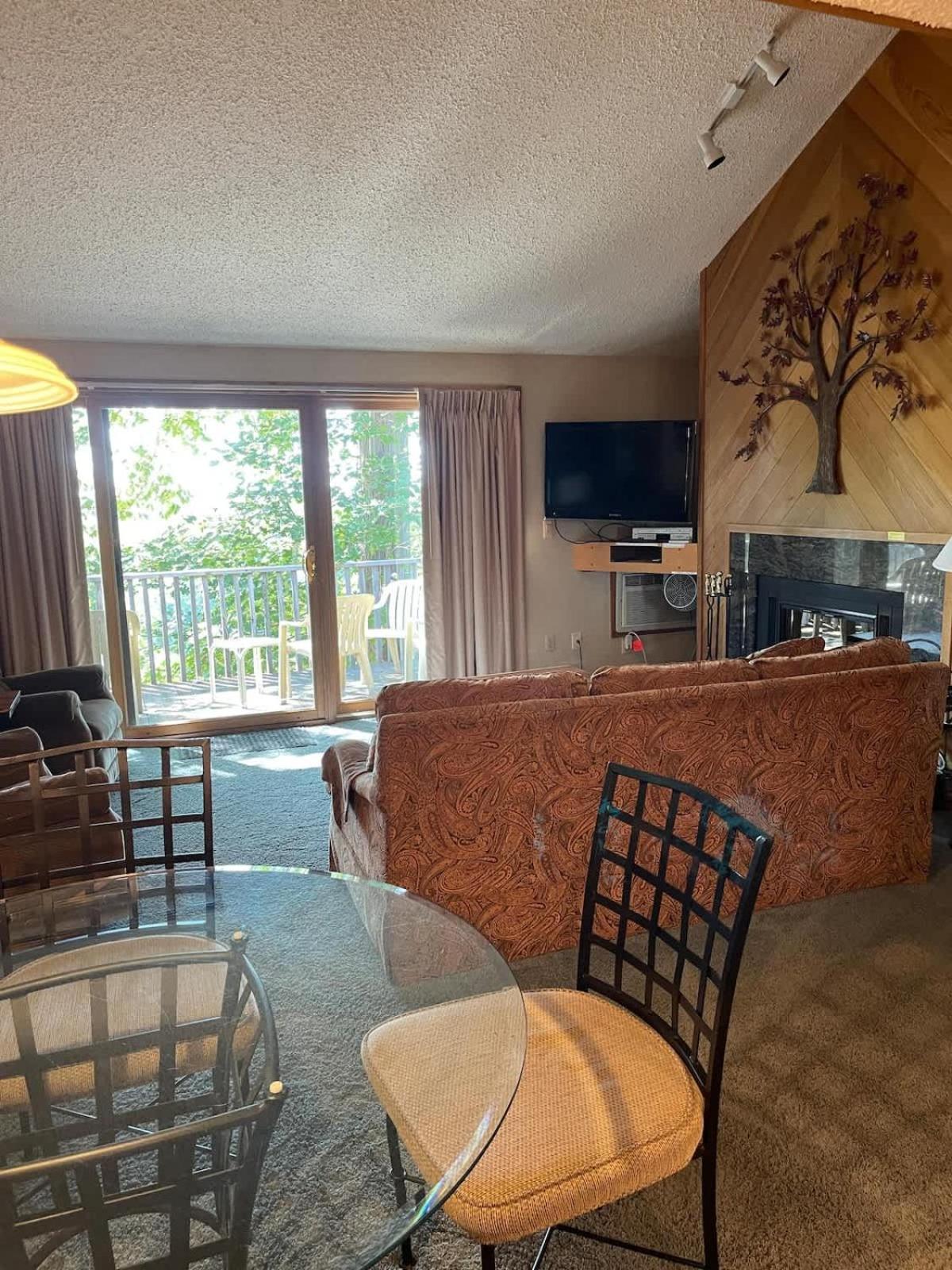 Top Floor Luxury, Sauna, Private Pool, Lake Bellaire Beach, 5 Beds, 4 Full Bath Bagian luar foto