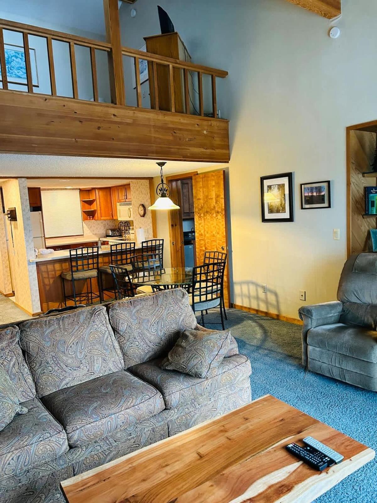 Top Floor Luxury, Sauna, Private Pool, Lake Bellaire Beach, 5 Beds, 4 Full Bath Bagian luar foto