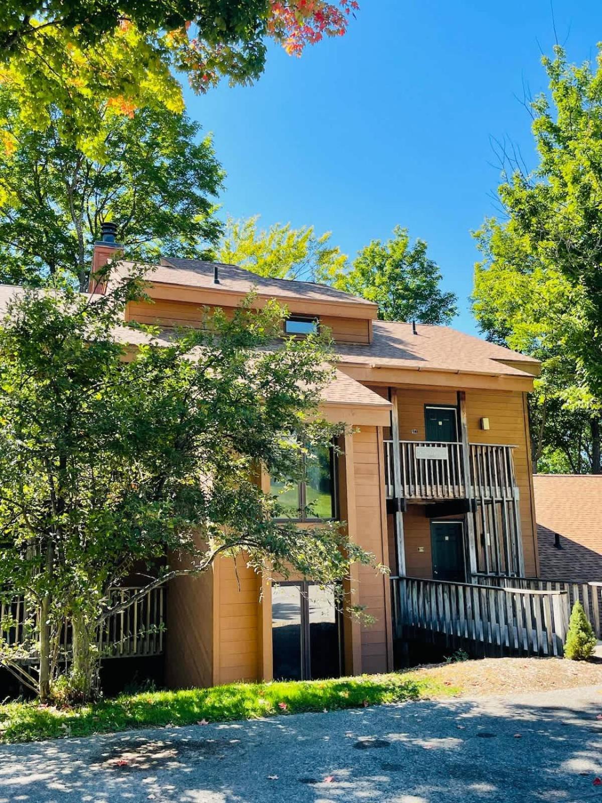 Top Floor Luxury, Sauna, Private Pool, Lake Bellaire Beach, 5 Beds, 4 Full Bath Bagian luar foto